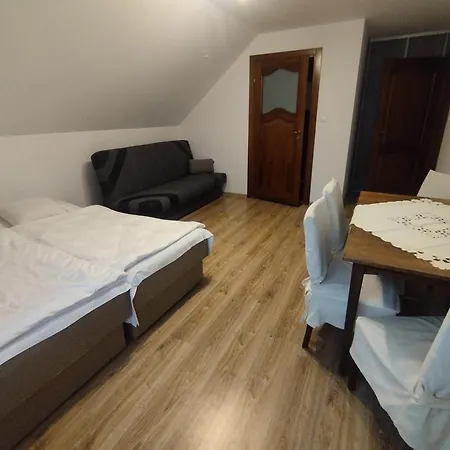 Zakatek Pod Grusza 3* Tupadła